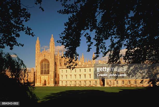 england, cambridgeshire, cambridge, king's college and chapel - christian college stock pictures, royalty-free photos & images
