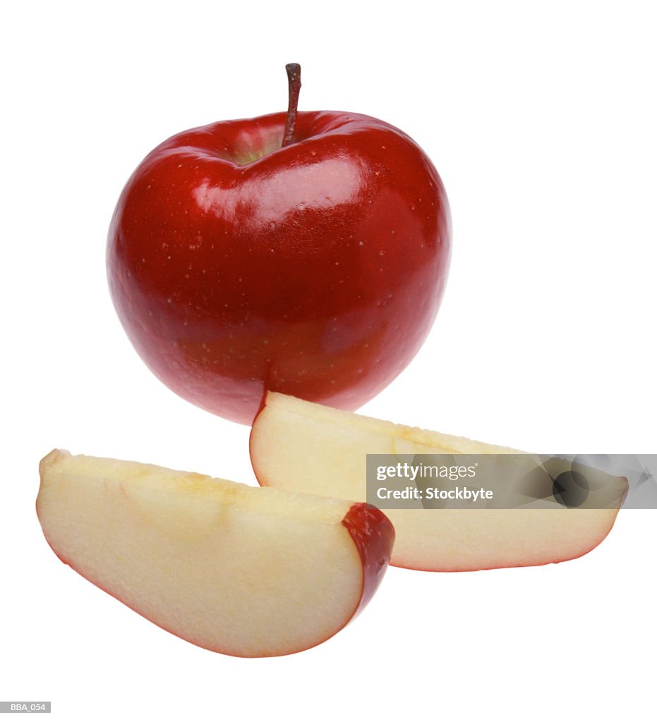 Whole apple and two slices