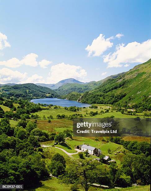 wales, snowdonia national park, nant gwynant - snowdonia wales stock pictures, royalty-free photos & images