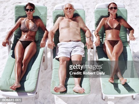 286 Woman Sunbathing Funny Photos and Premium High Res Pictures - Getty  Images