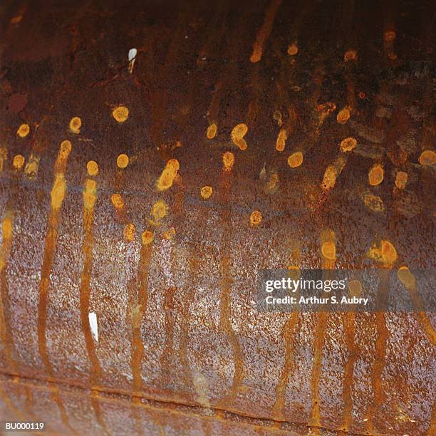 rust on pipe - rust texture imagens e fotografias de stock