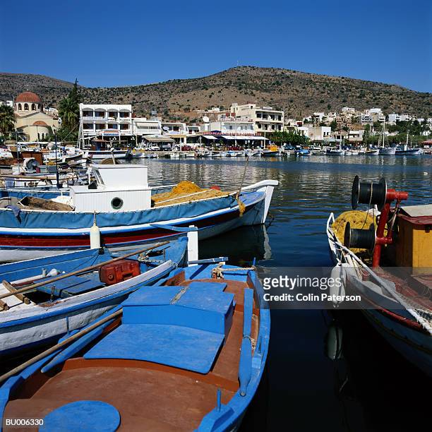 harbor in crete - mar de creta imagens e fotografias de stock