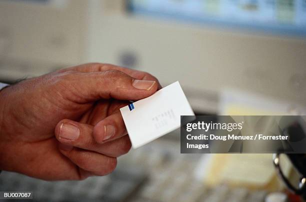 business card close-up - document professionnel photos et images de collection