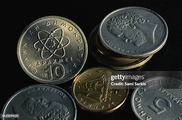 greek drachmas - ehemalige griechische währung stock-fotos und bilder