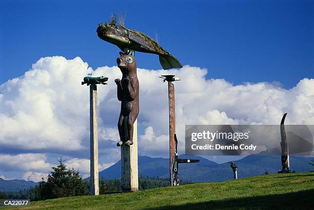 usa, alaska, prince of wales island, klawock, totem poles - prince of wales island stock pictures, royalty-free photos & images