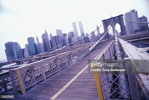 usa, new york, new york city, brooklyn bridge, pedestrian bridge - usa city stock pictures, royalty-free photos & images