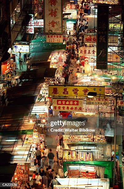 hong kong, kowloon, temple street, night, elevated view - temple street market stock pictures, royalty-free photos & images