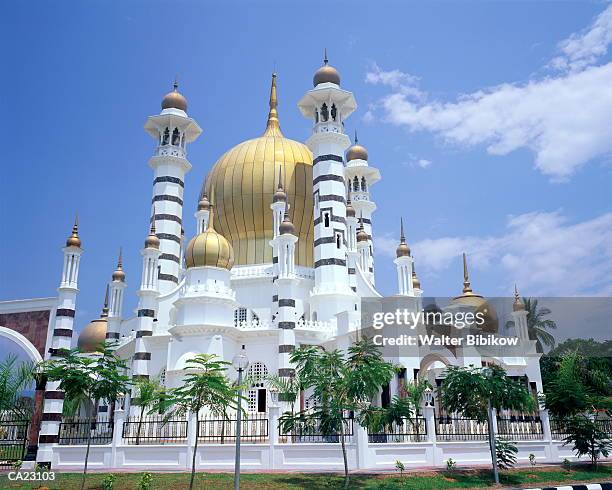 malaysia, kuala kangsar, perak, ubudiah mosque, exterior view - perak state stock pictures, royalty-free photos & images