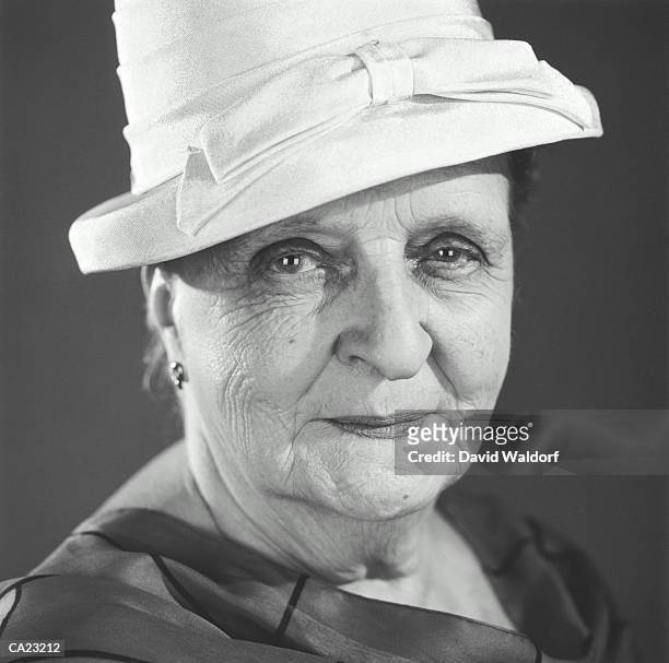 elderly woman wearing hat, portrait, close-up (b&w) - waldorf stock pictures, royalty-free photos & images
