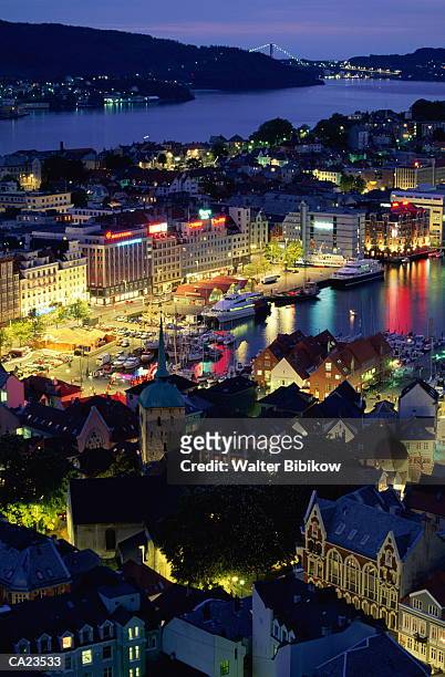 norway, bergen, city and harbour, dusk - hordaland county stock pictures, royalty-free photos & images