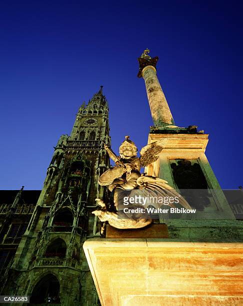 germany, bavaria, munich, new town hall and st mary's column, night - munich glockenspiel stock pictures, royalty-free photos & images