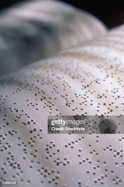 pages of book written in braille - pages of president george washingtons first inaugural address on in u s capitol building stockfoto's en -beelden