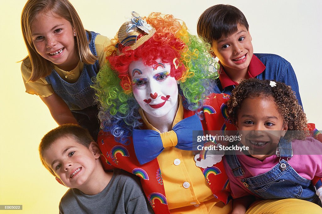 Clown with children