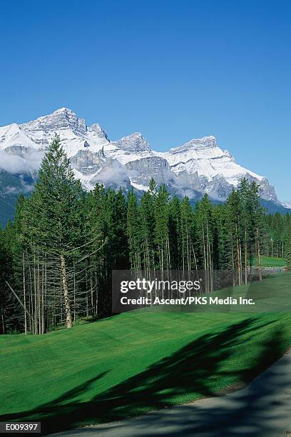 Mt Rundle Photos and Premium High Res Pictures - Getty Images