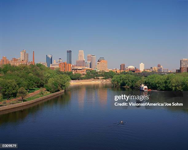 minneapolis and the mississippi river - category:protected_areas_of_washington_county,_mississippi foto e immagini stock