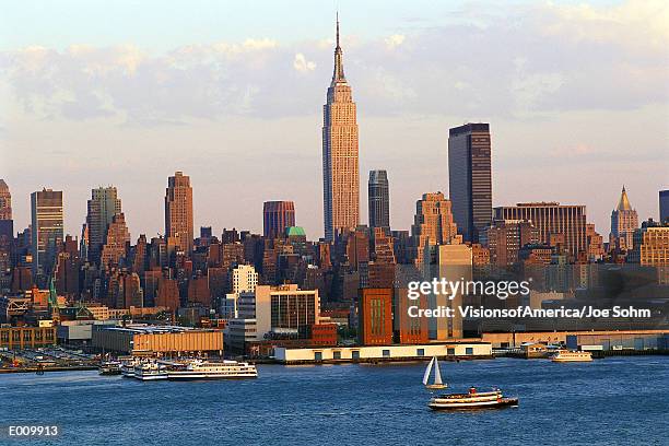 new york city skyline in late afternoon - late afternoon stock pictures, royalty-free photos & images