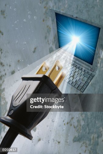 Computer with a beam attracting plug Computer with a beam attracting plug