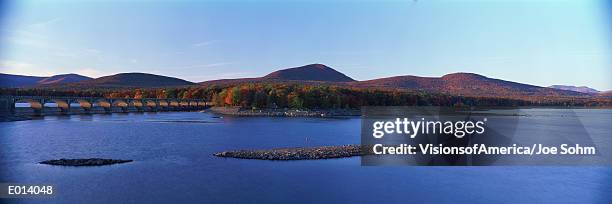 ashokan reservoir, autumn - ashokan reservoir stock pictures, royalty-free photos & images