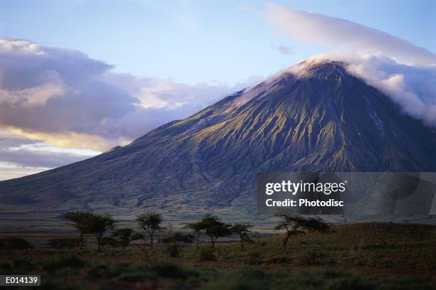 tanzania, ol doinyo lengai volcano - ol doinyo lengai stock pictures, royalty-free photos & images