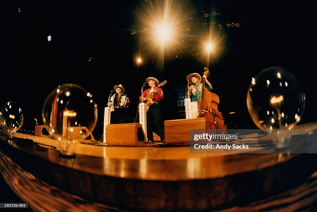 USA, Tennessee, Nashville, Grand Ole Opry, country music trio