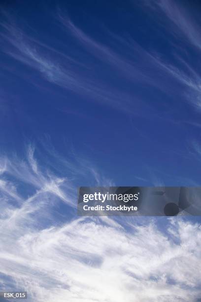 wispy cirrus clouds in sky - cirrostratus stock pictures, royalty-free photos & images
