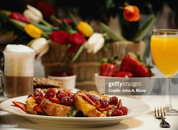 strawberry pastries - coffee drink stock pictures, royalty-free photos & images