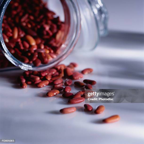 spilled beans - activists holds candlelight vigil to mark 1 month anniversary of oil spill stockfoto's en -beelden