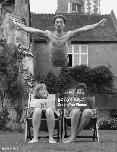 over their heads - 1950 1959 stock pictures, royalty-free photos & images