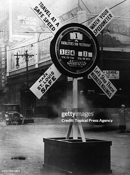 speed warnings - 1920's stock pictures, royalty-free photos & images