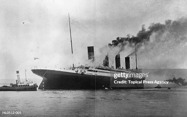 the titanic - steam liner stock pictures, royalty-free photos & images
