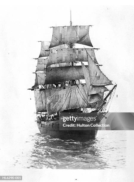 sailing ship - tall ship stock pictures, royalty-free photos & images