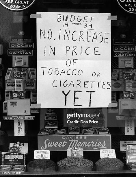 tobacco budget - 1939 photos et images de collection