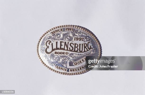 belt buckle - silver belt imagens e fotografias de stock