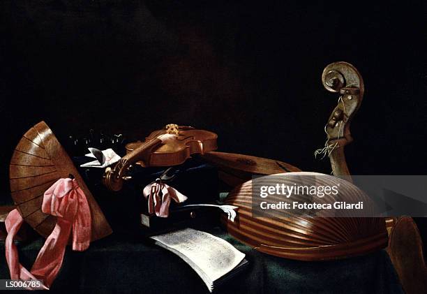 Instruments Cybel 1,396 Instruments Stringed Stock Photos, High-Res Pictures, and Images ...