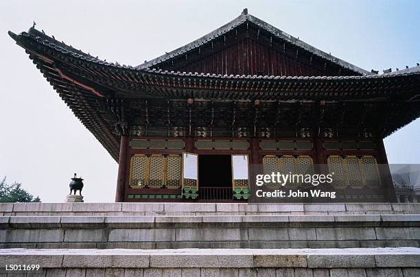 korean pagoda - seoul province stockfoto's en -beelden