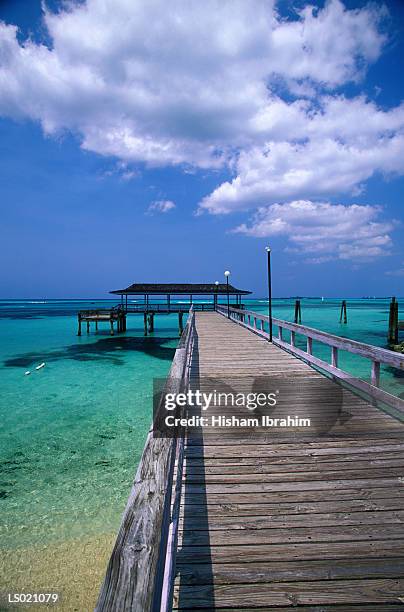 nassau pier - cable beach stock-fotos und bilder