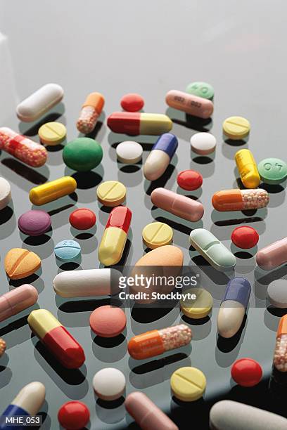 variety of pills - variety stockfoto's en -beelden