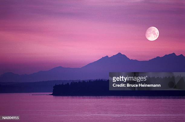 moon over puget sound - north pacific ocean stock pictures, royalty-free photos & images