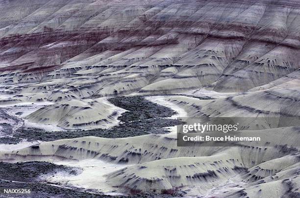painted hills - oregon - yacimiento fósil fotografías e imágenes de stock
