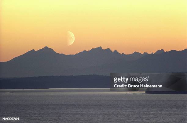 puget sound moonset - washington - north pacific ocean stock pictures, royalty-free photos & images