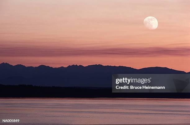 moon over puget sound - north pacific ocean stock pictures, royalty-free photos & images