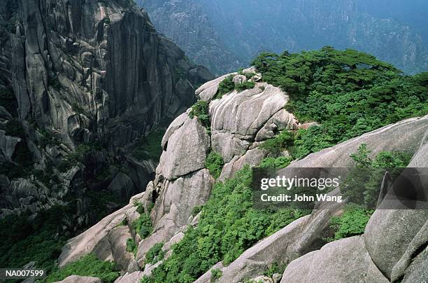 yellow mountain landscape - lotus flower peak stock pictures, royalty-free photos & images