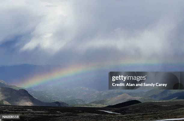 usa, colorado, rainbow above hills - usa fotografías e imágenes de stock