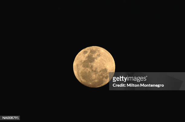 full moon - ancine stockfoto's en -beelden