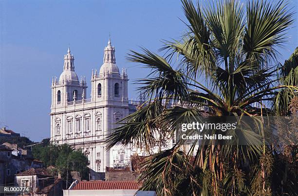 a cathedral in lisbon - lisbon - fotografias e filmes do acervo