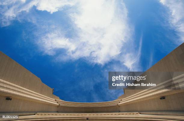 washington national cathedral - national cathedral stock pictures, royalty-free photos & images