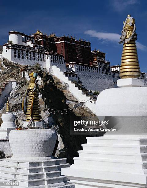 the potala - autonoma regionen tibet bildbanksfoton och bilder