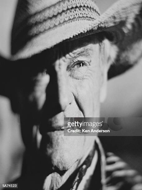 elderly farmer, close-up, portrait (b&w) - the uk gala premiere of w e after party stockfoto's en -beelden