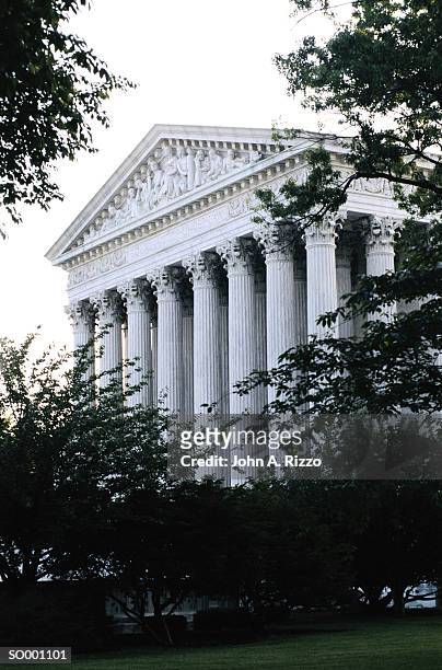 supreme court of the united states - tympanon stock-fotos und bilder