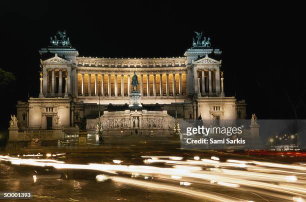 monumento nazionale a vittorio emanuele ii - ii stock pictures, royalty-free photos & images